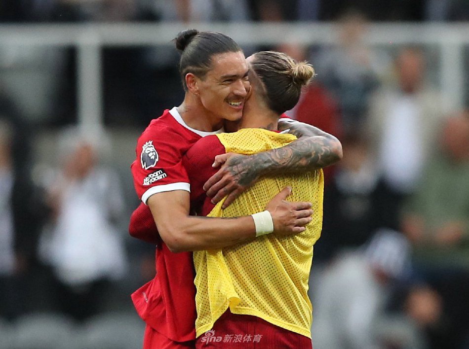 他都展现了 他都展现了