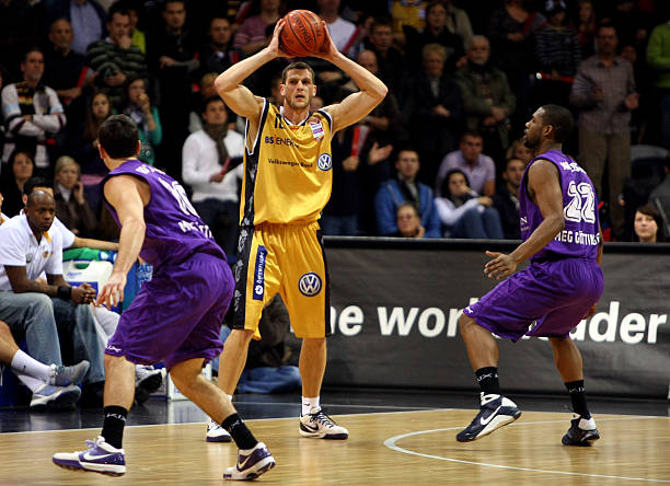 不仅是队伍 不仅是队伍