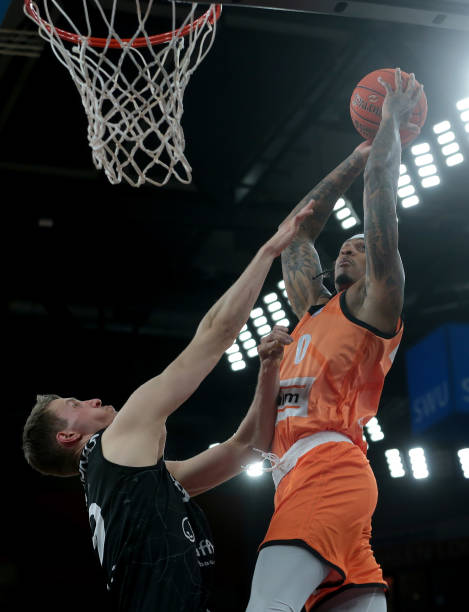 当今许多球 当今许多球