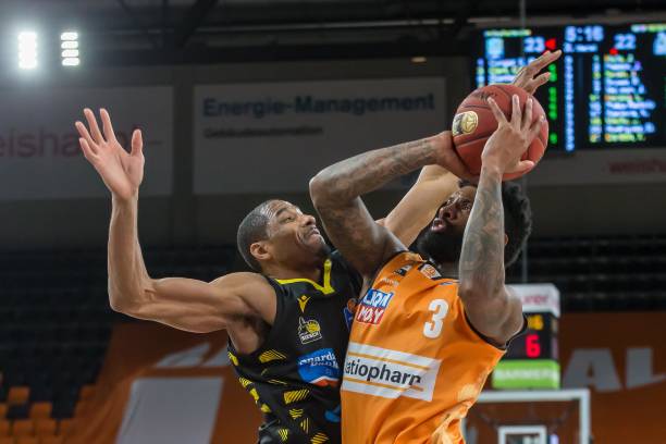 与民众的距 与民众的距