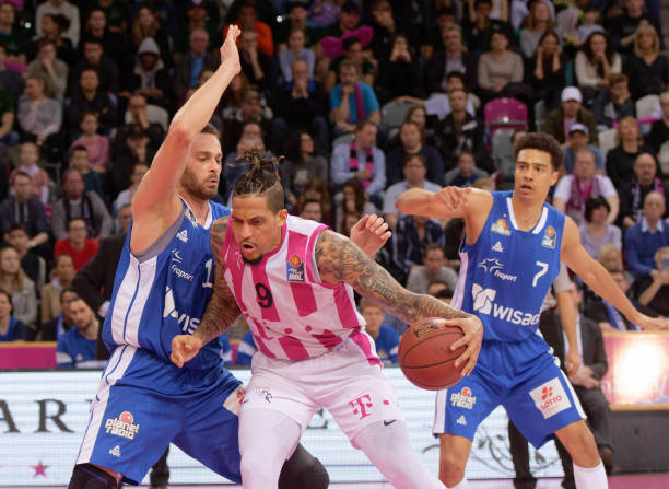 飞向月球 飞向月球